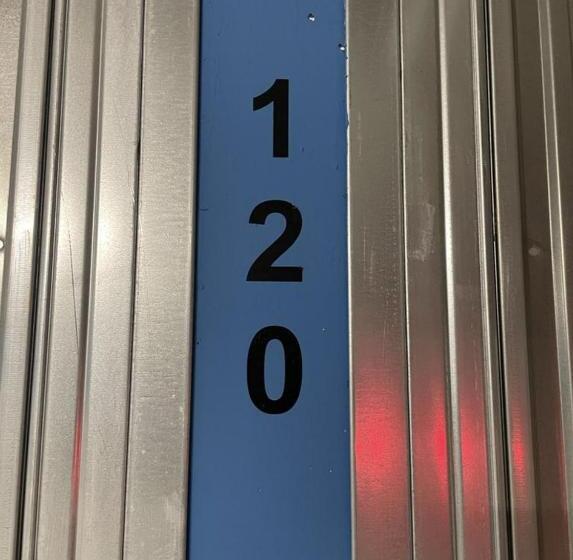 City Café   Central Apartment