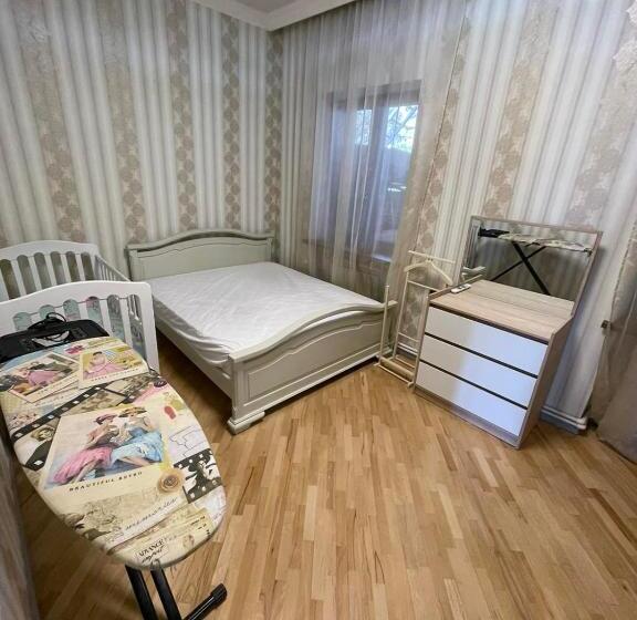 Dzoraxbyur House