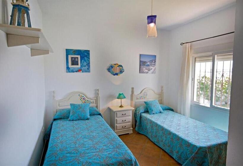 Espectacular Villa Con Piscina En Conil Cl 5c