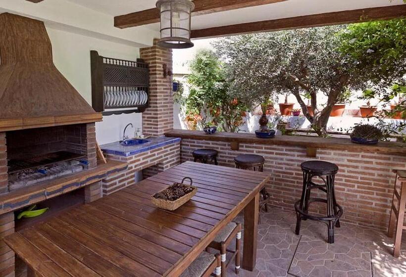 Espectacular Villa Con Piscina En Conil Cl 5c