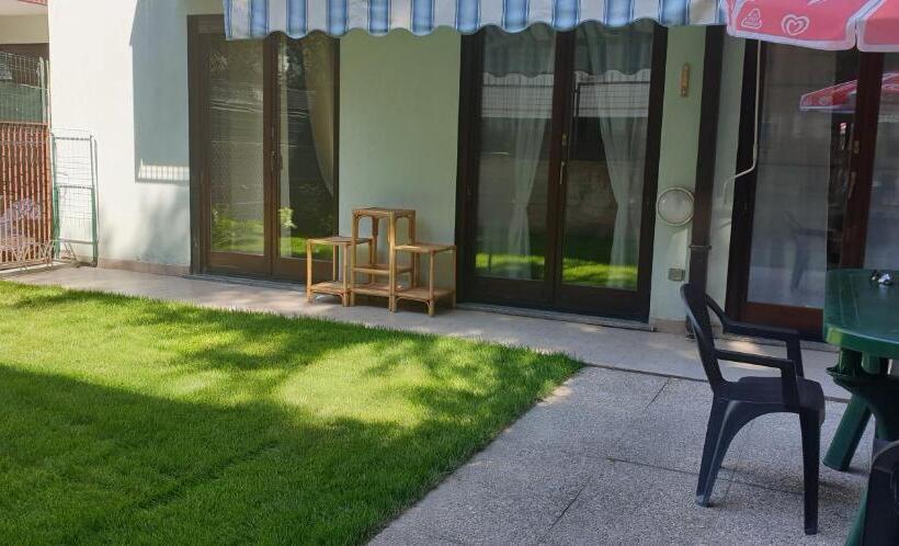 Holiday Residence With Private Garden