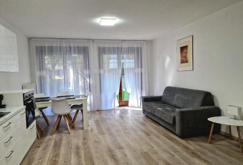 Holiday Residence With Private Garden