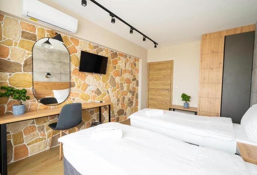 ホテル хотел камъните