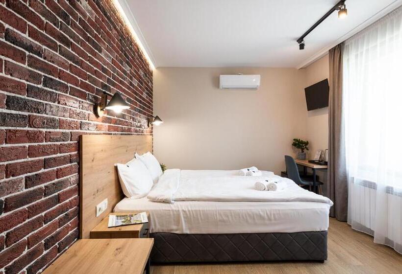 ホテル хотел камъните