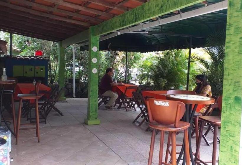 בית מלון כפרי Angra Dos Reis Flat Suíte No Portogalo