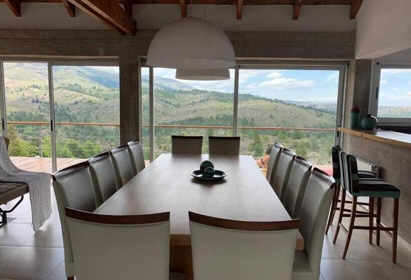 La Cumbrecita ,casona Super Lujo