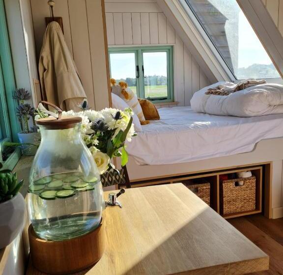 Luxury Retreat 30mins Taxi Ride From West London