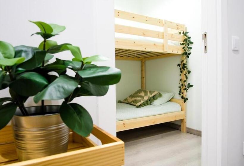 Marzia Boutique Home