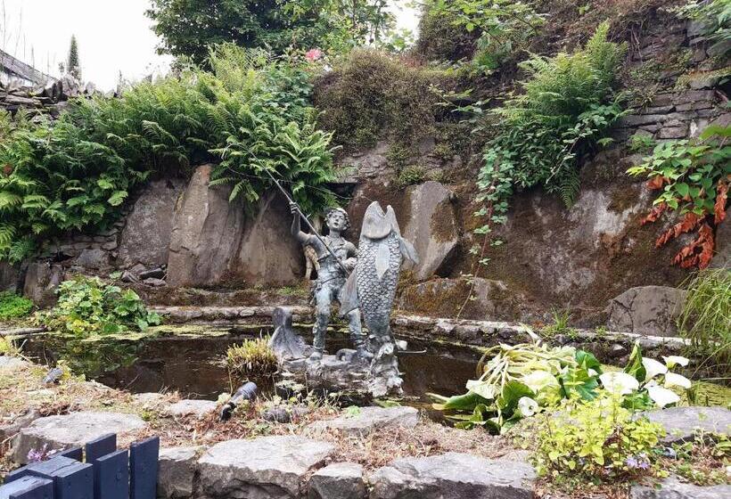 No S 7 And 8 Llewelyn Apartments