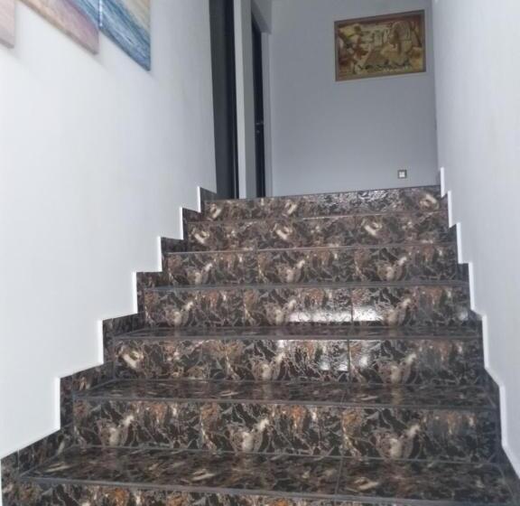 Пансион Casa Laur