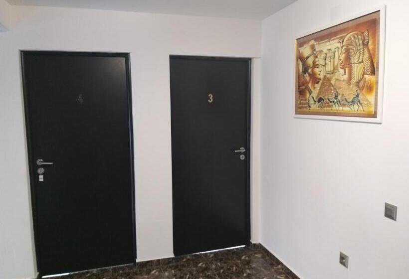 Пансион Casa Laur