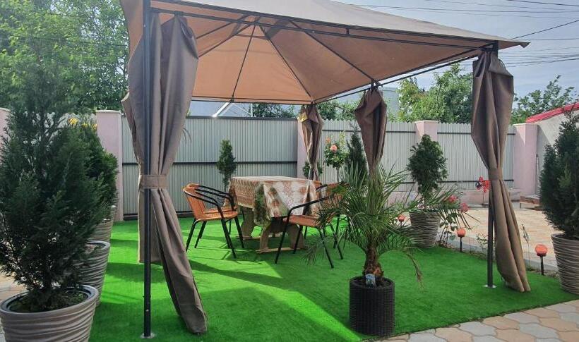 Пансион Casa Laur