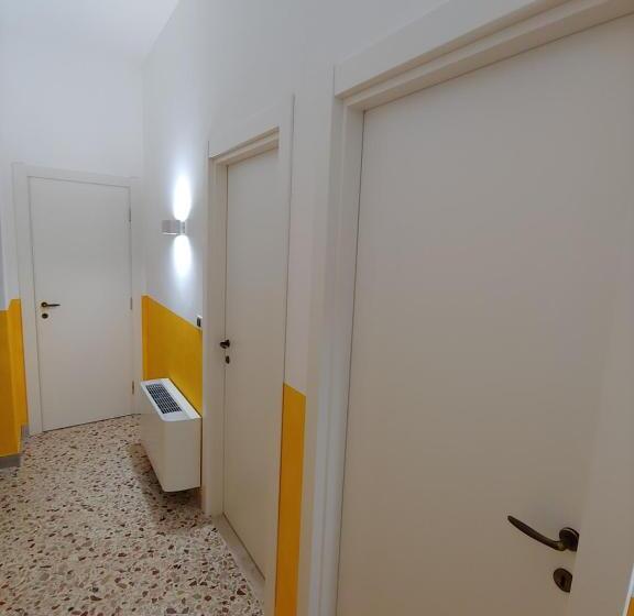 Пансион Jamari S Rooms