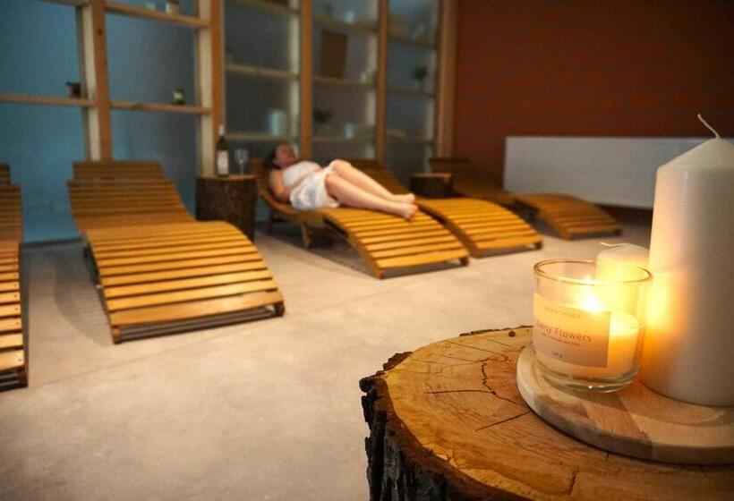 פנסיון Penzion U Přehrady