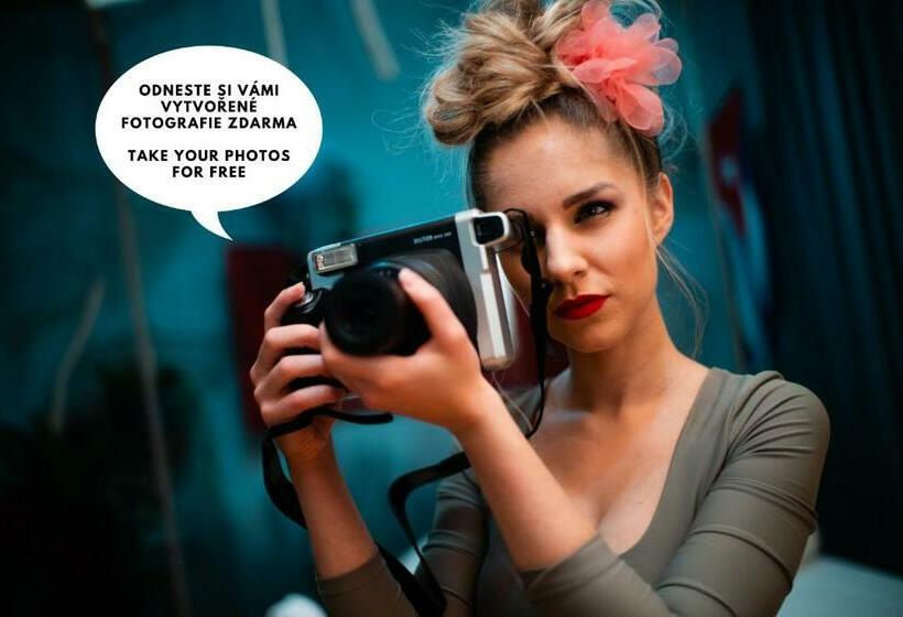 Пансион Oroom Havana   Role Play For Couples In Brno