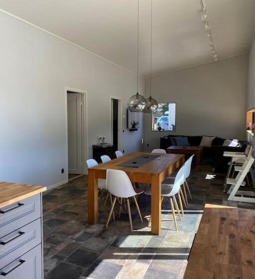 Pool Spa Sauna And Beach Beddingestrand