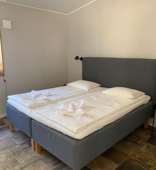 Pool Spa Sauna And Beach Beddingestrand