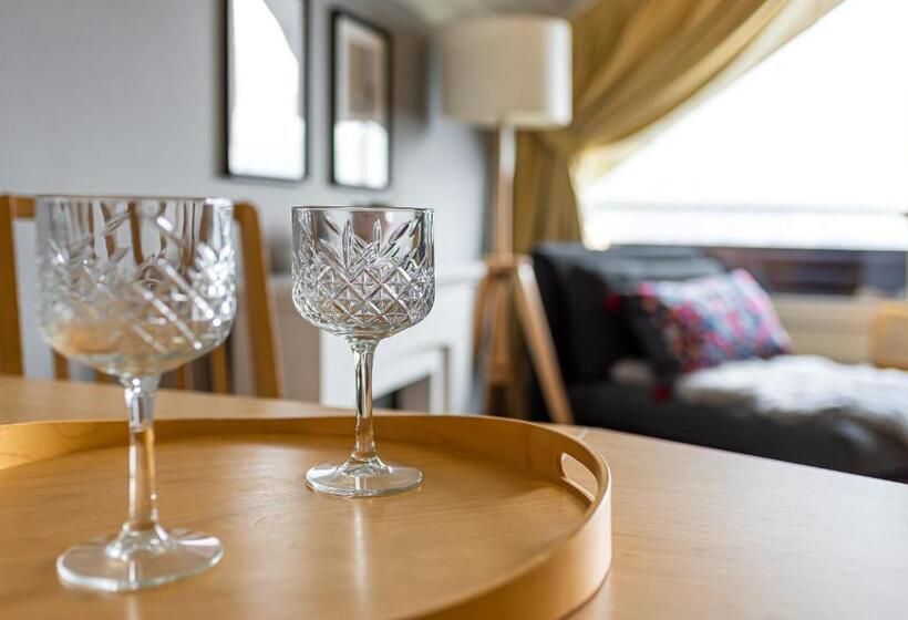 Rož Ca Apartments With Mountain View