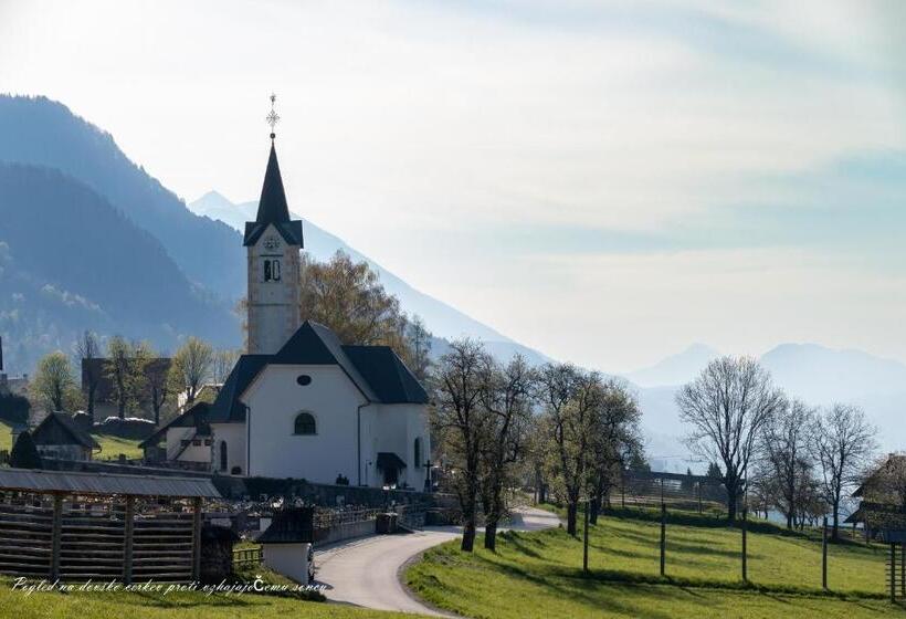 Rož Ca Apartments With Mountain View