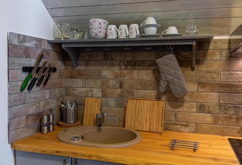 Rož Ca Apartments With Mountain View