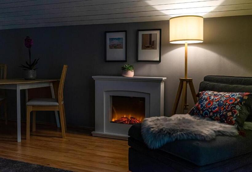 Rož Ca Apartments With Mountain View