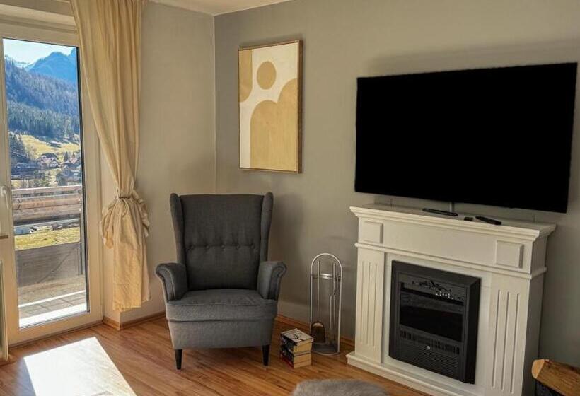 Rož Ca Apartments With Mountain View