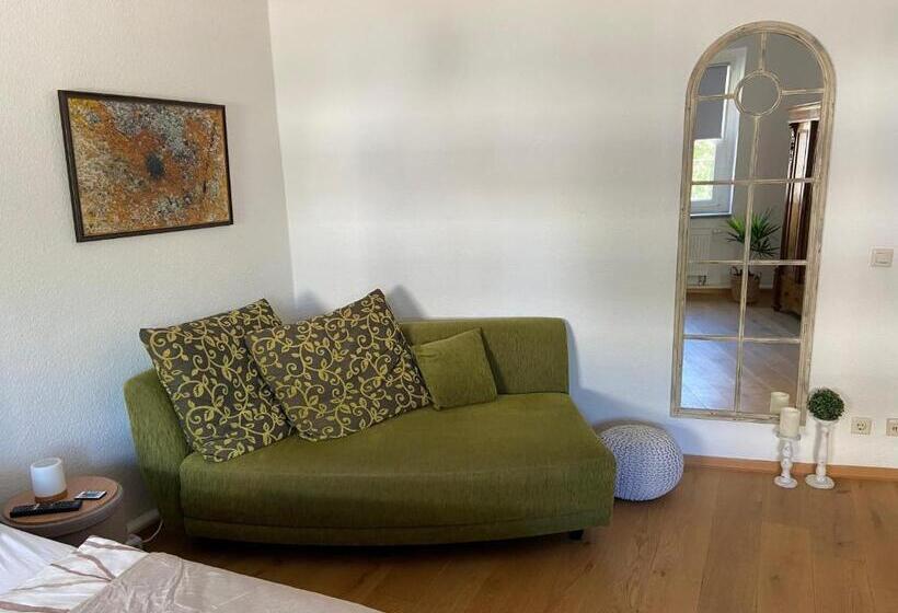 Schöne Ferienwohnung Mit Kostenlosem Parkplatz