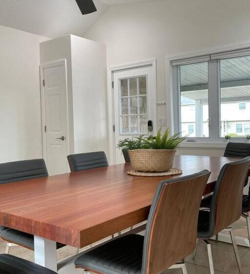 Shore Drive   2 Bedroom/2 Bath/bunk/queen Oasis