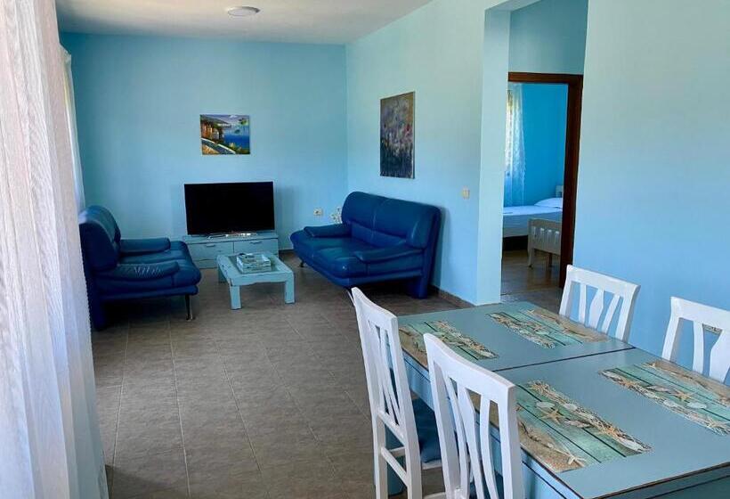 White & Blue Apartment S