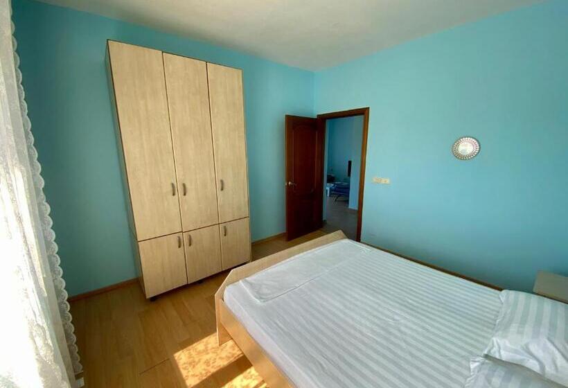 White & Blue Apartment S