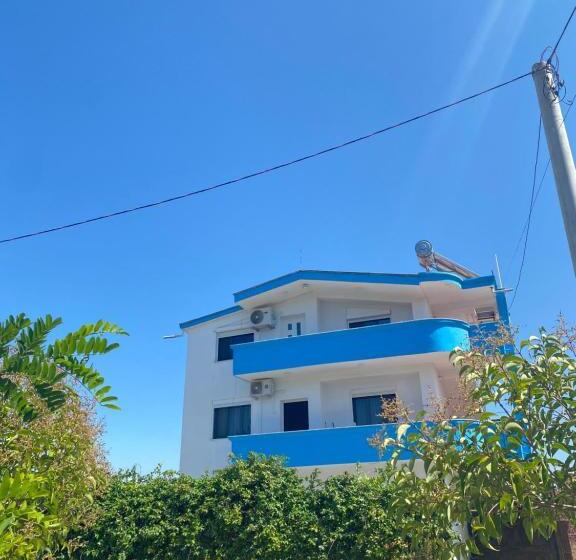 White & Blue Apartment S