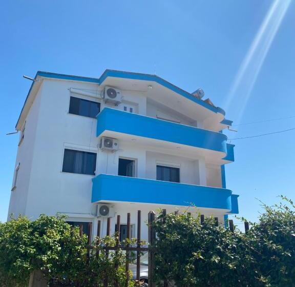 White & Blue Apartment S