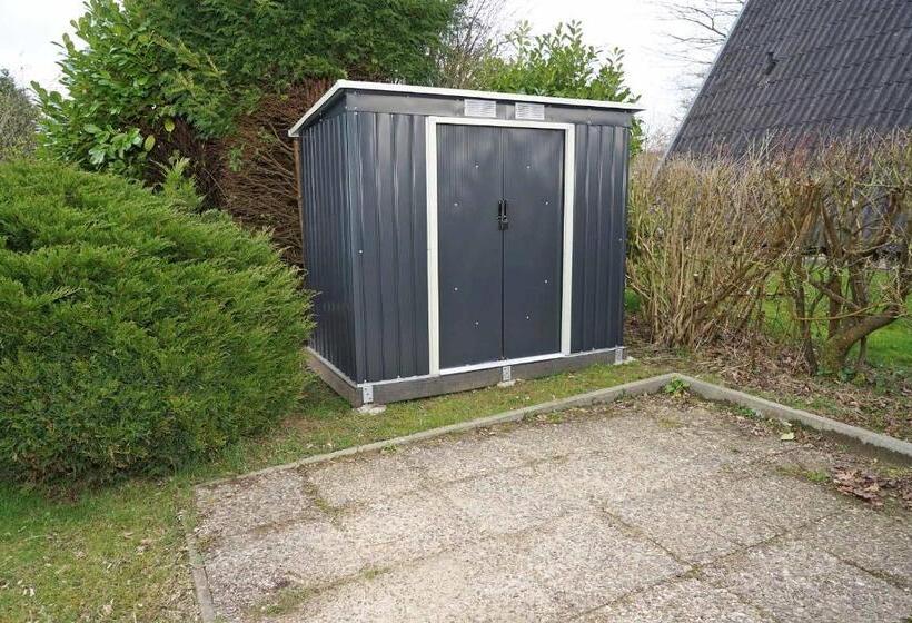 Zeltdachhaus Für Die Ganze Familie