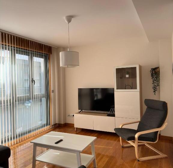 Coco Pardal, Pontevedra