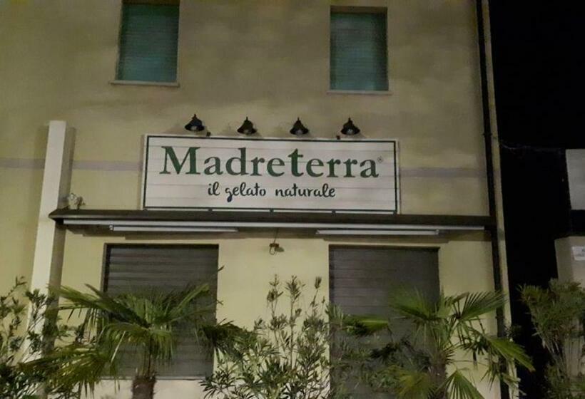 Общежитие ..per Il Sirio