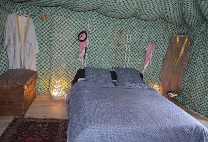 مبيت وإفطار Domaine De La Castagnère