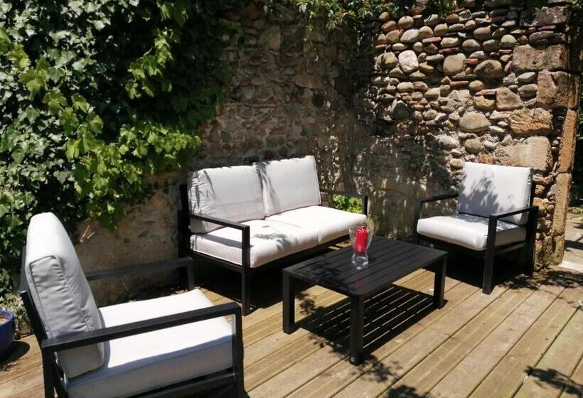 مبيت وإفطار Domaine De La Castagnère