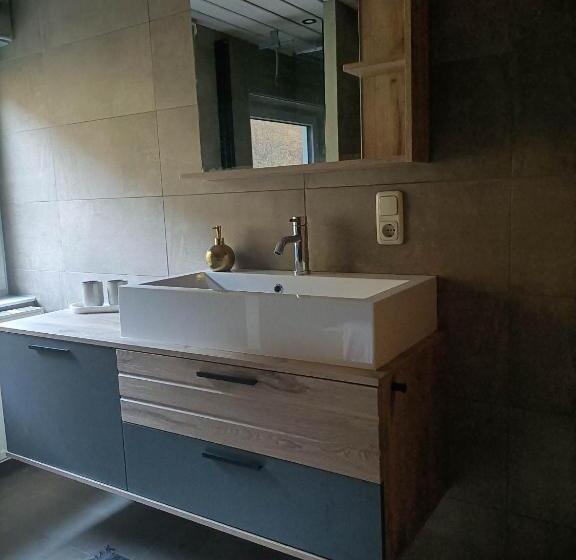 مبيت وإفطار Pension & Ferienwohnungen Haus Edelweiß