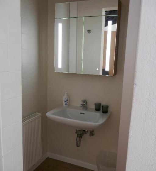 مبيت وإفطار Pension & Ferienwohnungen Haus Edelweiß