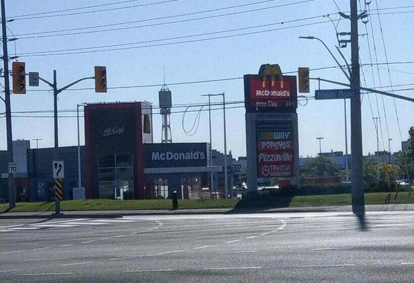 Home Stay Near The Airport