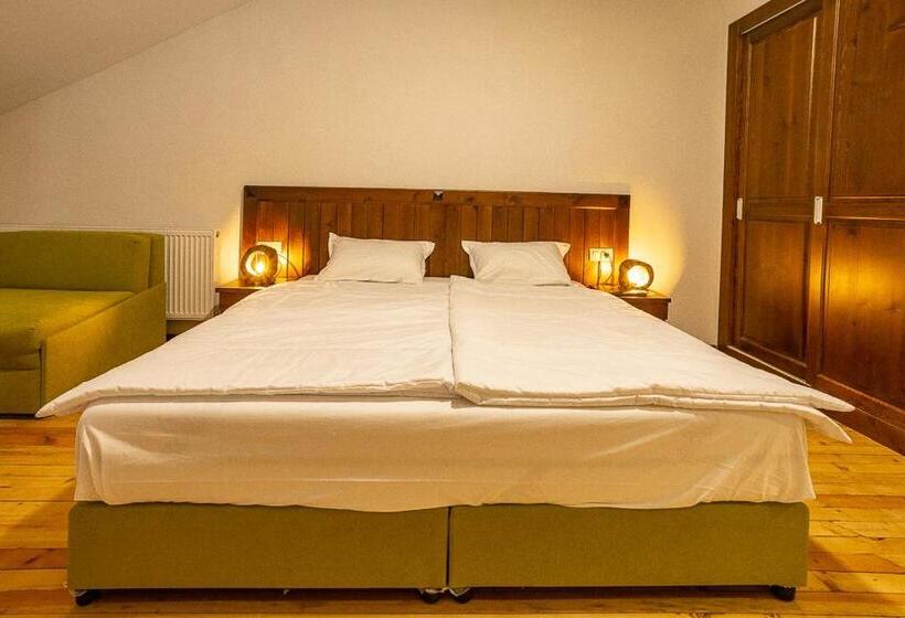 هتل вила добро поле