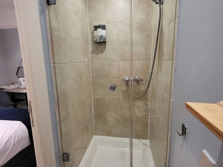 호텔 Saltwater Guest House