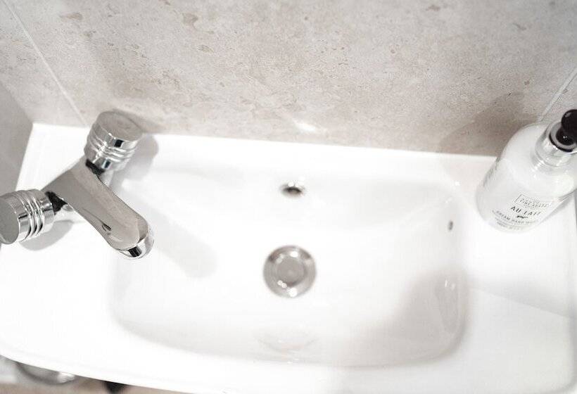 호텔 Saltwater Guest House