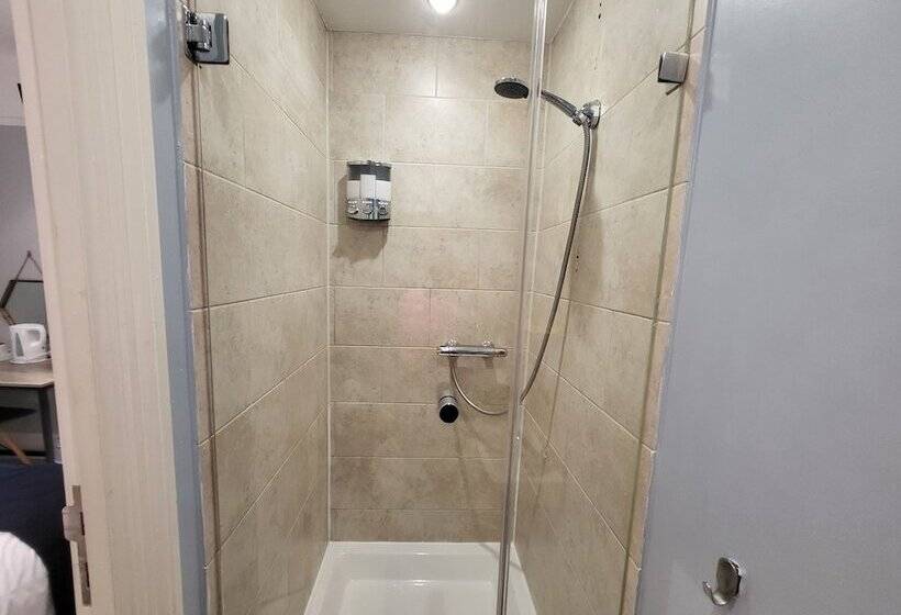 호텔 Saltwater Guest House