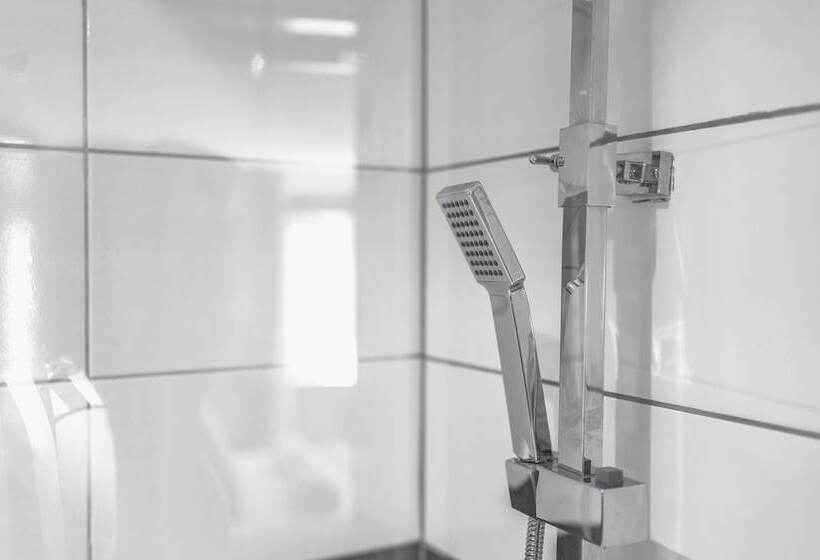 호텔 Saltwater Guest House