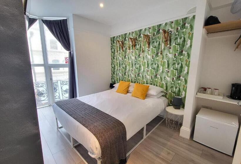 호텔 Saltwater Guest House