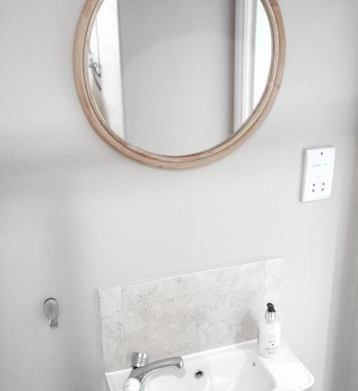 호텔 Saltwater Guest House