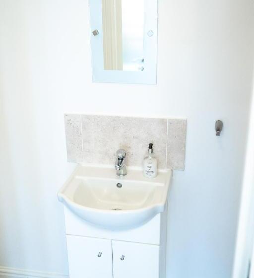 호텔 Saltwater Guest House