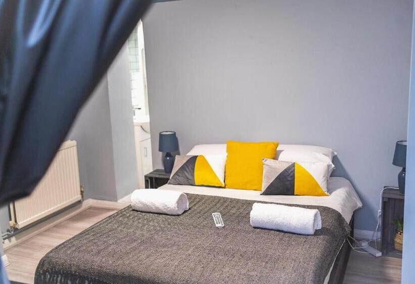 호텔 Saltwater Guest House