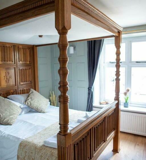 Отель The Horse And Jockey